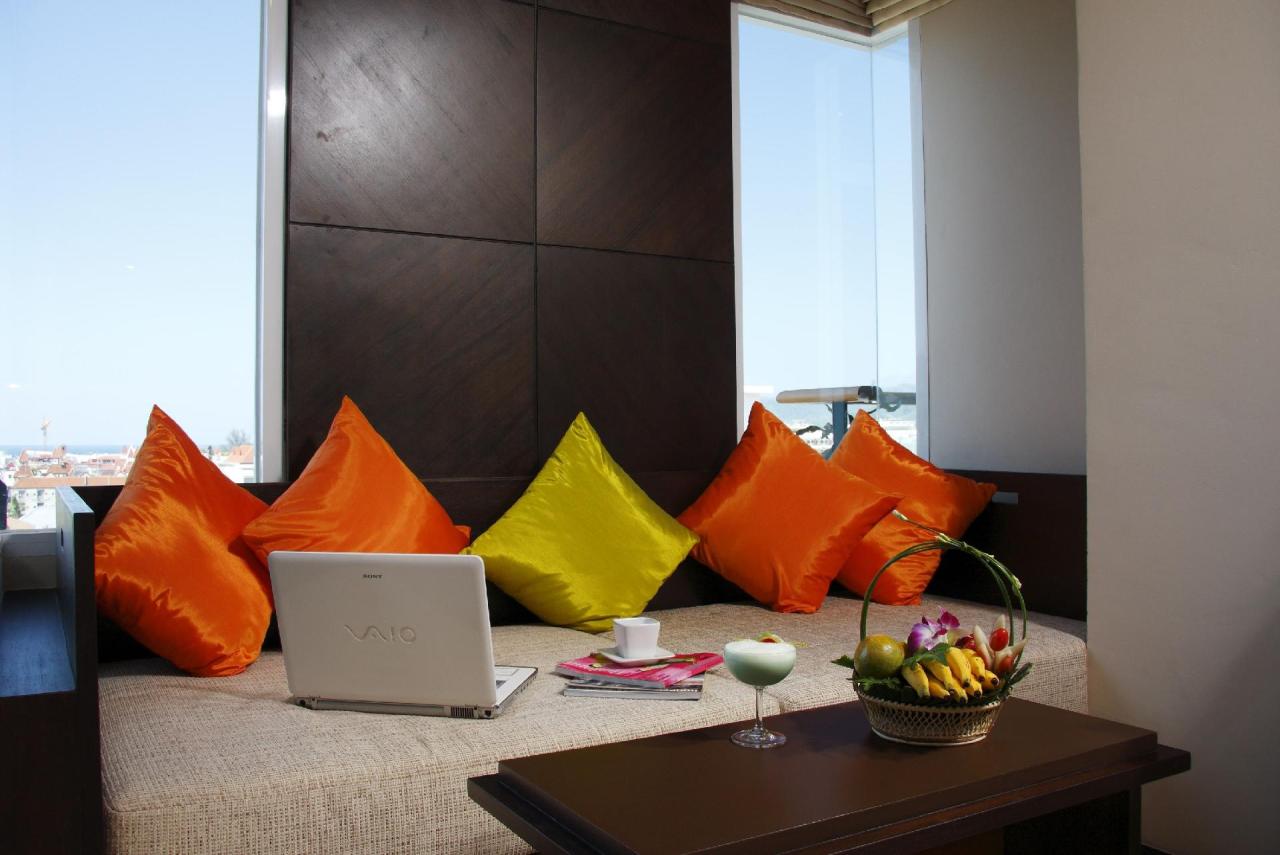 Kombinace - Andakira Hotel ***, Phuket, Bangkok Palace Hotel **