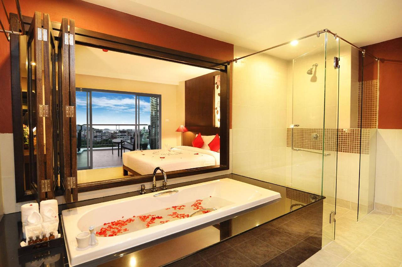 Kombinace - Andakira Hotel ***, Phuket, Bangkok Palace Hotel **