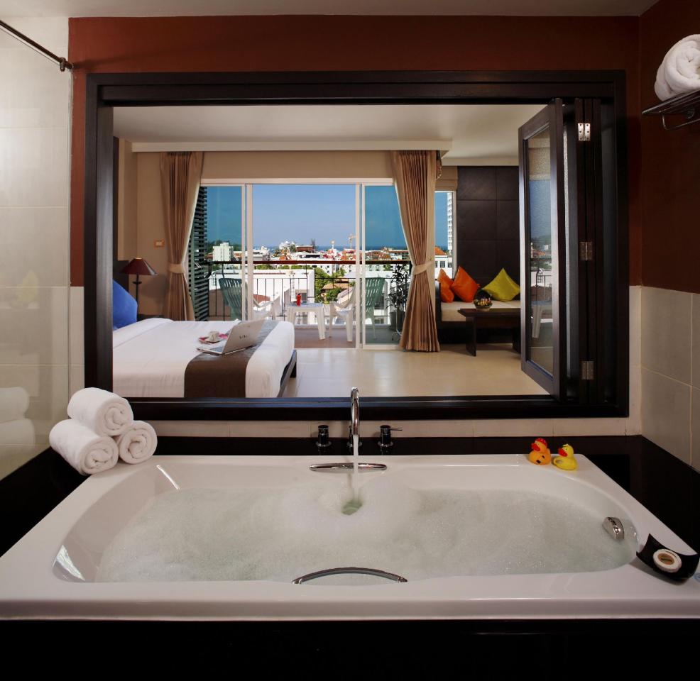 Kombinace - Andakira Hotel ***, Phuket, Bangkok Palace Hotel **