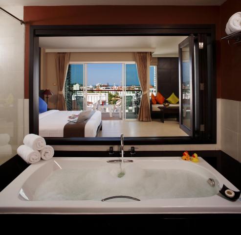 Kombinace - Andakira Hotel ***, Phuket, Bangkok Palace Hotel **