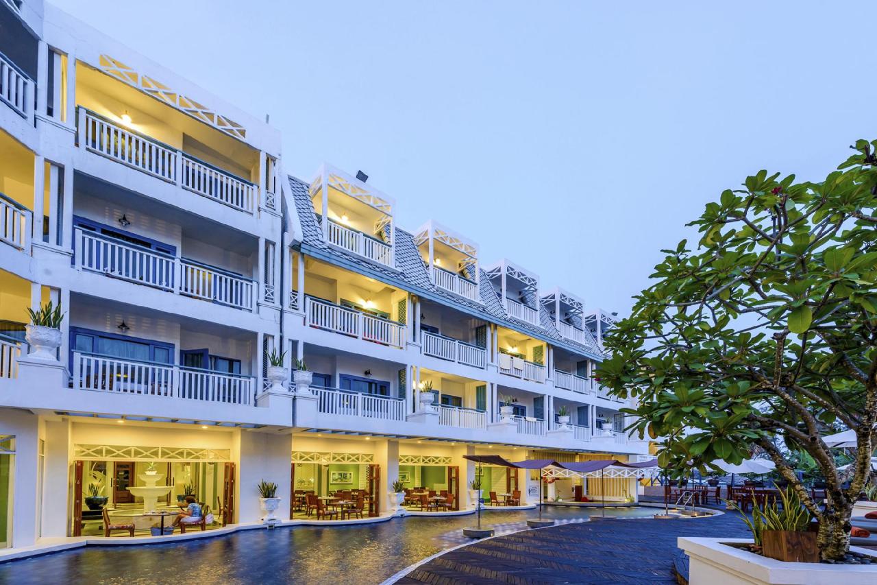 Kombinace - Andaman Seaview Hotel ****+, Phuket, Bangkok Palace