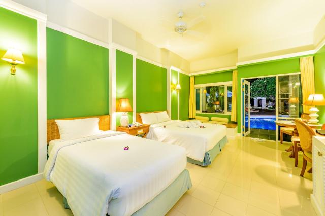 Kombinace - Andaman Seaview Hotel ****+, Phuket, Bangkok Palace