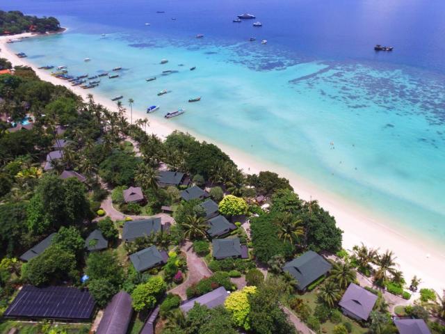 Kombinace - Holiday Inn Resort ****, Phi Phi, Bangkok Palace Ho