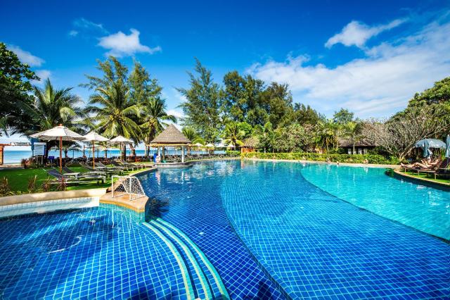 Kombinace - Cha-da Beach Resort & Spa *****, Ko Lanta, Best Western Bangtao Beach Resort & Spa ****, Phuket, Bangkok Palace Hotel ****, Bangkok