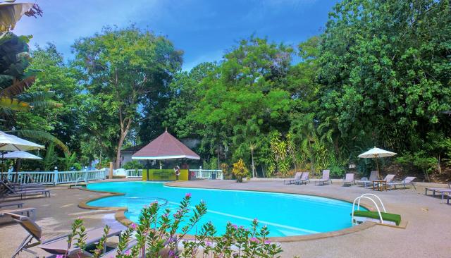 Kombinace - Phi Phi Bay View Resort ***, Phi Phi, Andakira Hotel ***, Phuket, Sand Sea Resort ***, Krabi