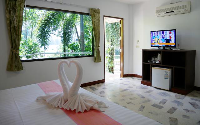 Kombinace - Chai Chet Resort **+, Ko Chang, Sunshine Garden ***
