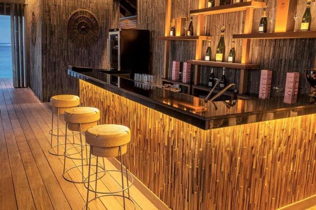 Champagne Pavilion Bar