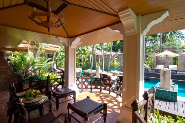 Kombinace - Santhiya Tree Resort ****, Ko Chang, Bangkok Palace