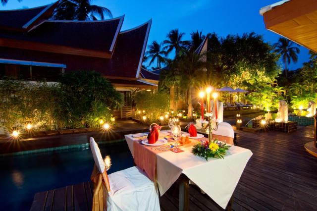 Kombinace - Santhiya Tree Resort ****, Ko Chang, Bangkok Palace