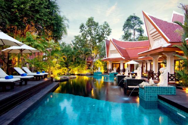 Kombinace - Santhiya Tree Resort ****, Ko Chang, Bangkok Palace