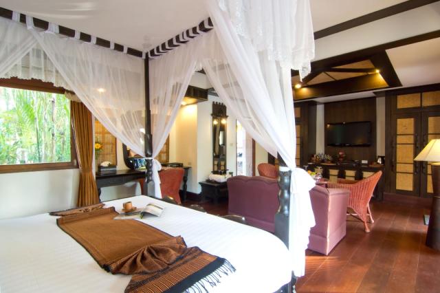 Kombinace - Santhiya Tree Resort ****, Ko Chang, Bangkok Palace