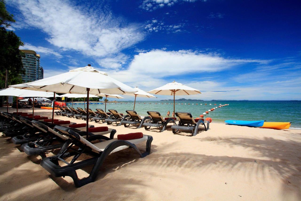 Kombinace - Centara Grand Mirage Resort *****, Pattaya, Bangkok