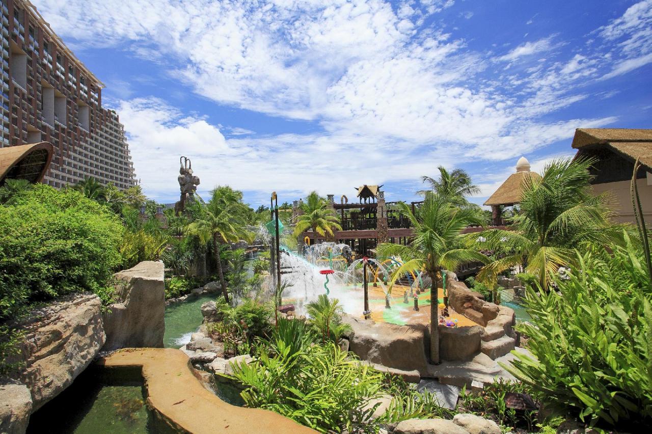 Kombinace - Centara Grand Mirage Resort *****, Pattaya, Bangkok
