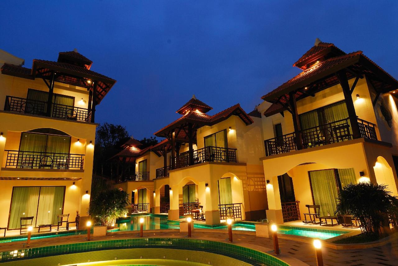 Kombinace - Long Beach Garden Hotel ****+, Pattaya, Bangkok Pal