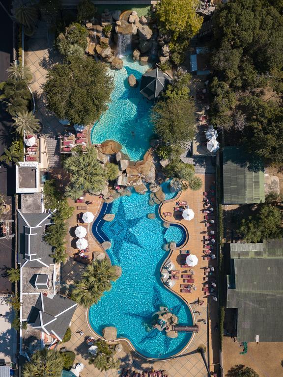 Kombinace - Long Beach Garden Hotel ****+, Pattaya, Bangkok Pal