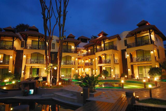 Kombinace - Long Beach Garden Hotel ****+, Pattaya, Bangkok Pal