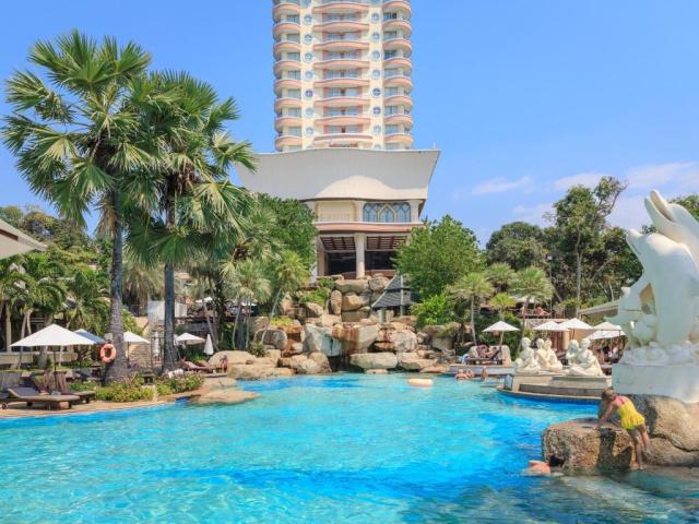 Kombinace - Long Beach Garden Hotel ****+, Pattaya, Bangkok Pal