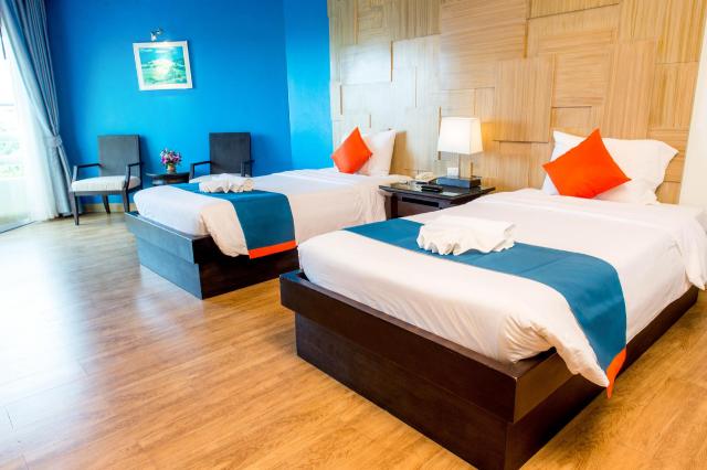 Kombinace - Sea Breeze Resort ***, Pattaya, Bangkok Palace Hote