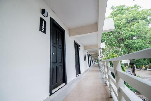 Kombinace - Sea Breeze Resort ***, Pattaya, Bangkok Palace Hote