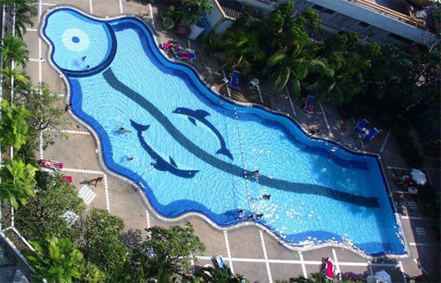 Kombinace - Royal Twins Pattaya ***+, Pattaya, Bangkok Palace H