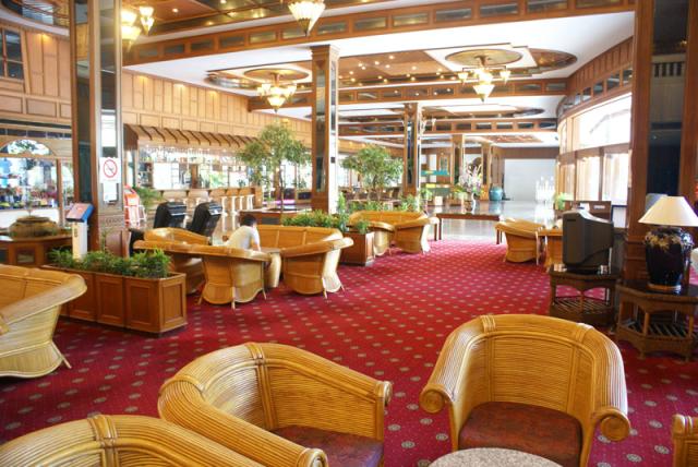 Kombinace - Royal Twins Pattaya ***+, Pattaya, Bangkok Palace H