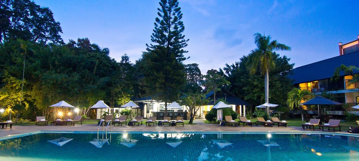 Kombinace - Sunshine Garden ***, Pattaya, Bangkok Palace Hotel