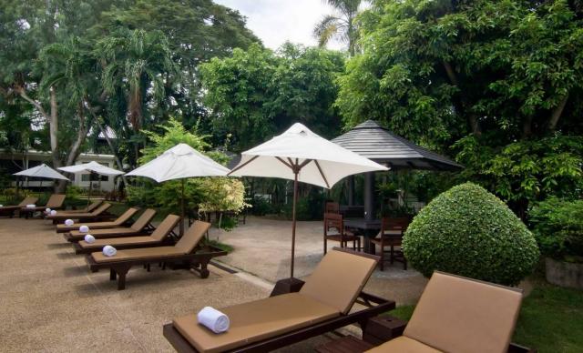 Kombinace - Sunshine Garden ***, Pattaya, Bangkok Palace Hotel 