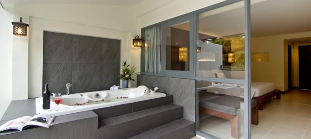 Kombinace - Sunshine Garden ***, Pattaya, Bangkok Palace Hotel 