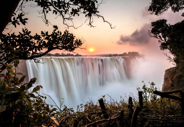 Z Victoria Falls do Kapského Mesta