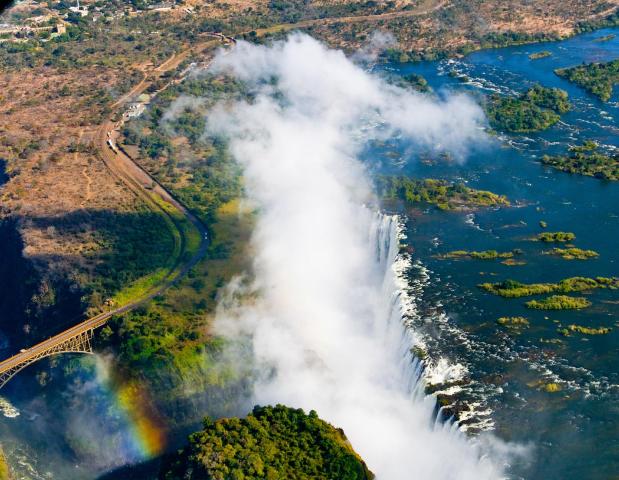 Z Victoria Falls do Kapského Mesta