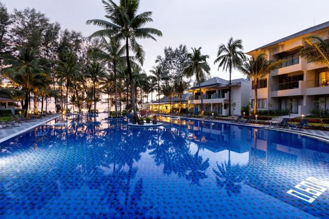 Kombinace - X10 Khaolak Resort, Bangkok Palace Hotel ****, Bang
