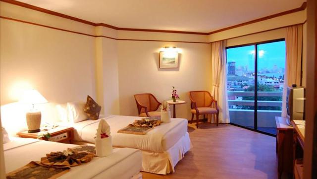 Kombinace - Grand Jomtien Palace ***+, Pattaya, Bangkok Palace 