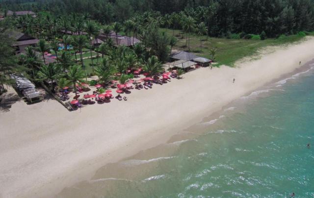 Kombinace - Andamania Khaolak Beach Resort ***, Bangkok Palace 