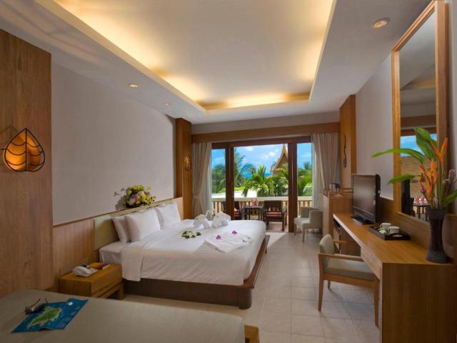 Kombinace - Thai House Beach Resort ***, Bangkok Palace Hotel *