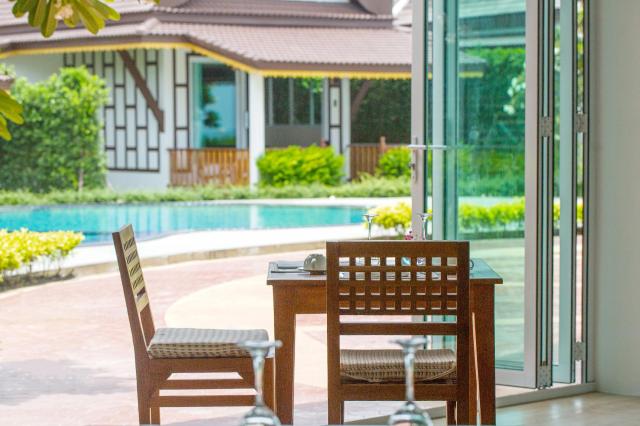 Kombinace - Hotel Aura Samui Beach ****, Andakira Hotel ***, Ph