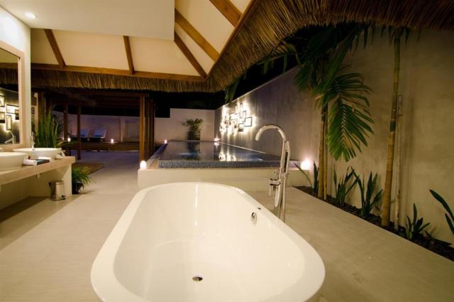 Honeymoon Villa s bazénom
