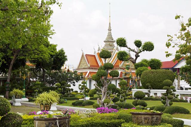 Tajuplný Angkor Wat s odpočinkom na plážach v Thajsku