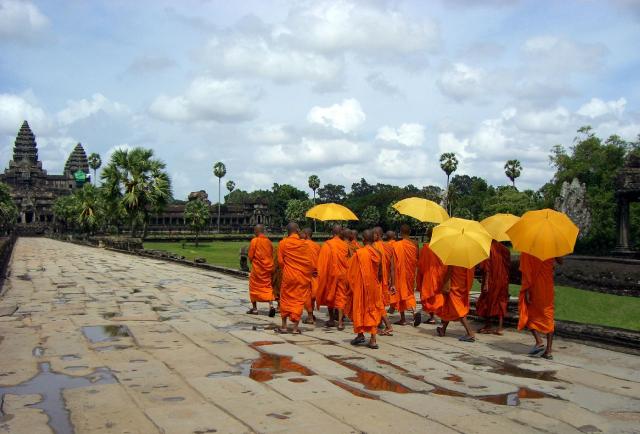 Tajuplný Angkor Wat s odpočinkom na plážach v Thajsku