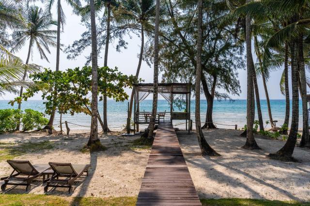 Kombinace - High Season Pool Villas **** - pláž Klong Chao, San