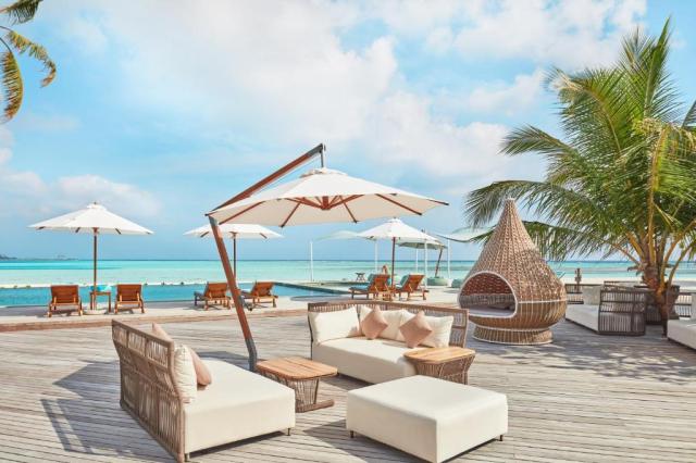 Lounge pri bazéne