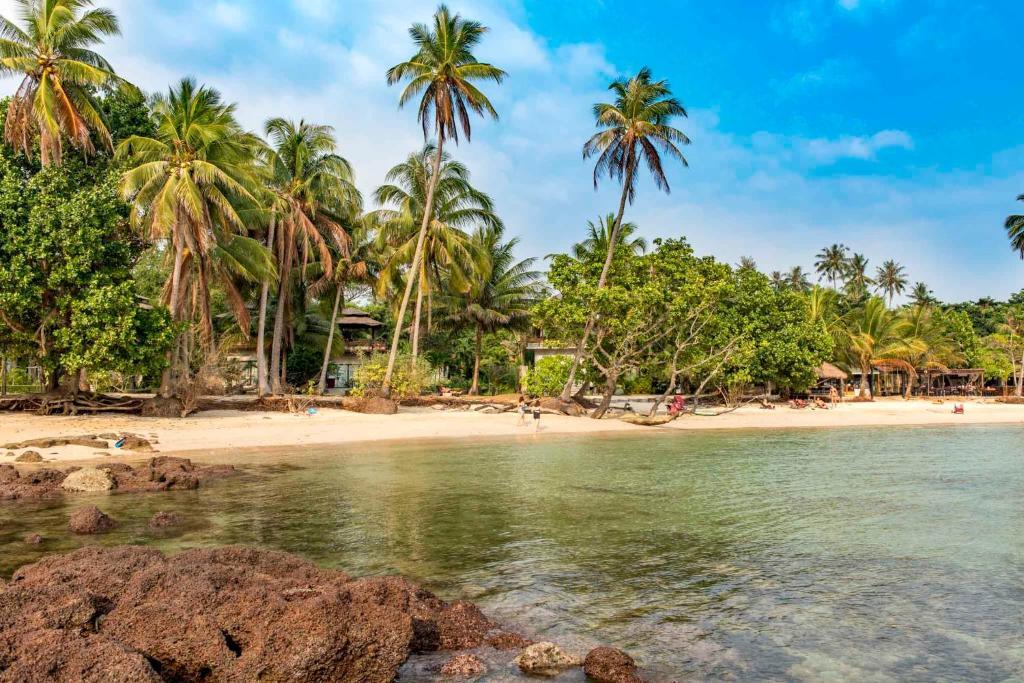 Kombinace - White Sand Beach ***, Koh Mak, unknown, Bangkok Pal
