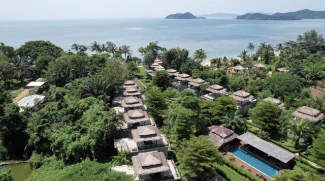 Kombinace - White Sand Beach ***, Koh Mak, unknown, Bangkok Pal