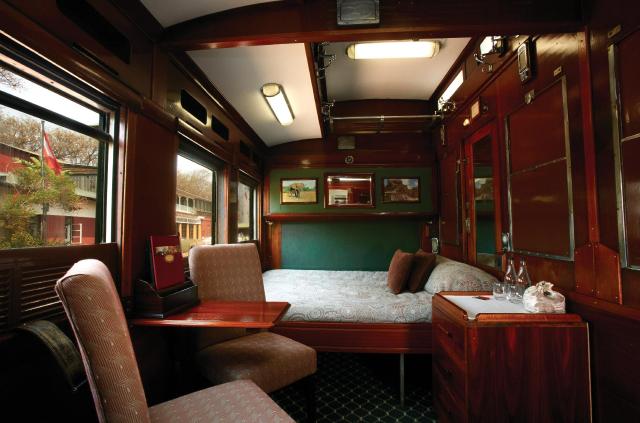 Shongololo Express - The Southern Cross