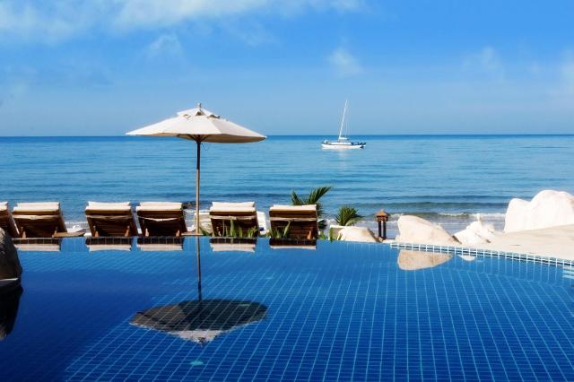 Kombinace - Kacha Resort ***+, Ko Chang, Bangkok Palace Hotel *