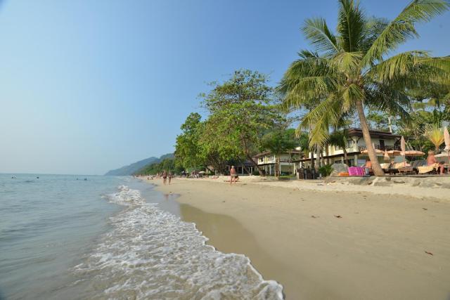 Kombinace - Kacha Resort ***+, Ko Chang, Bangkok Palace Hotel *
