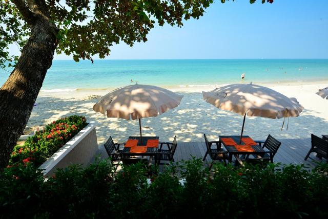 Kombinace - Kacha Resort ***+, Ko Chang, Bangkok Palace Hotel *