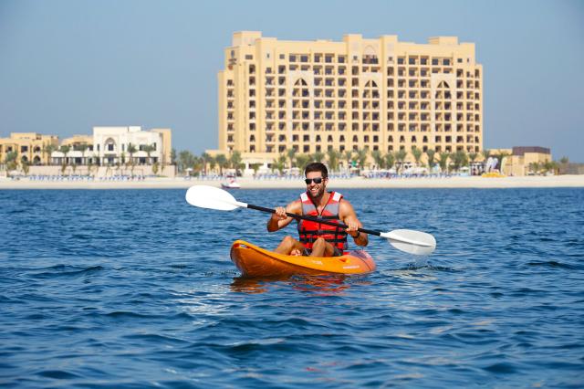 Vodné športy v Doubletree by Hilton Resort & Spa Marjan Island