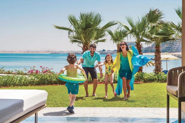 Rodina v Doubletree by Hilton Resort & Spa Marjan Island
