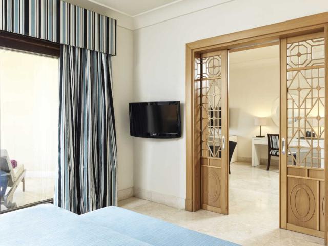 Marina Suites