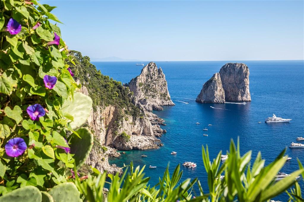 Capri a Vezuv za víkend - pohľad na more